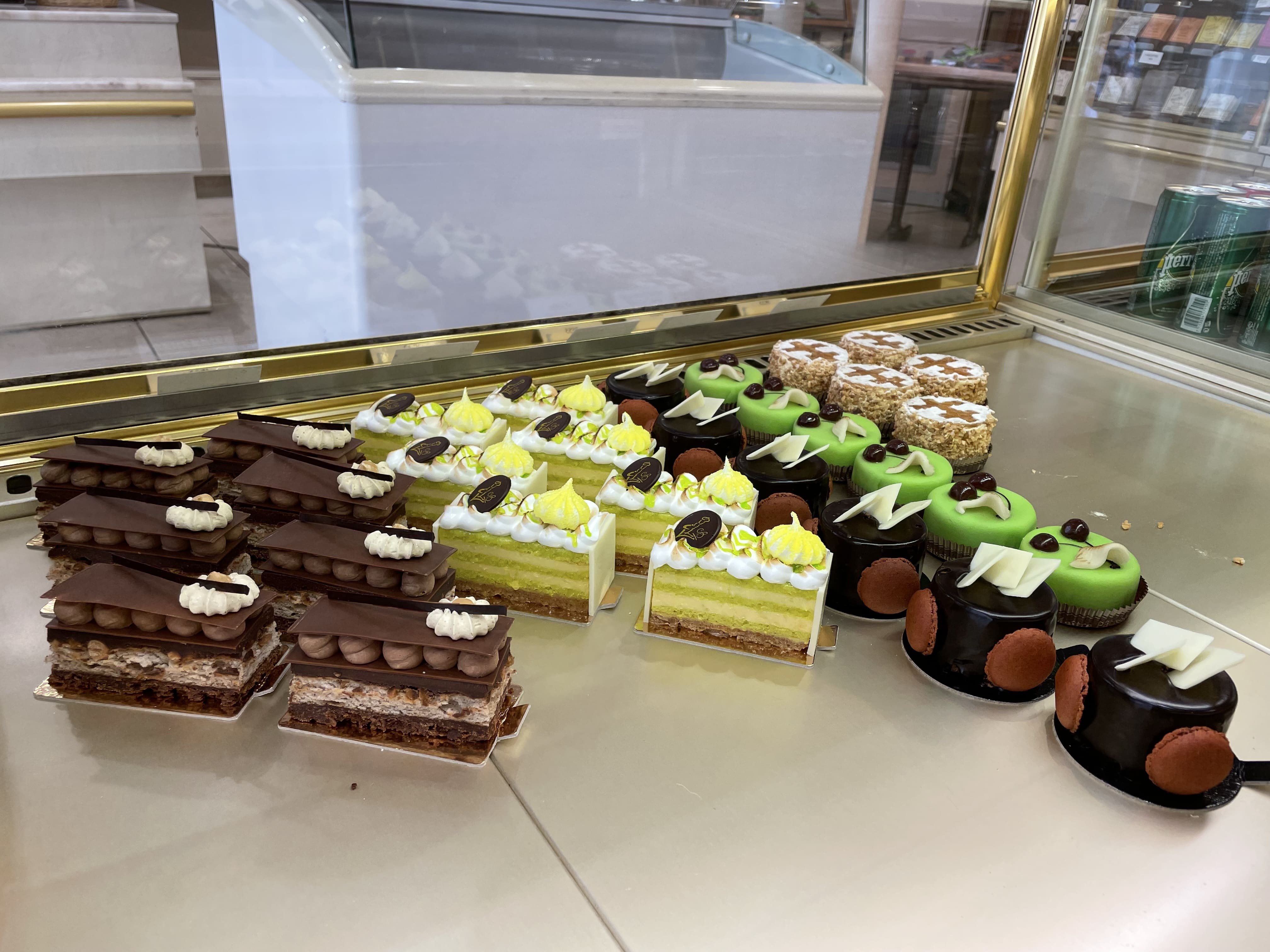 chocolaterie patisserie bulabois centre ville dole confiserie chocolat gateaux 5 2