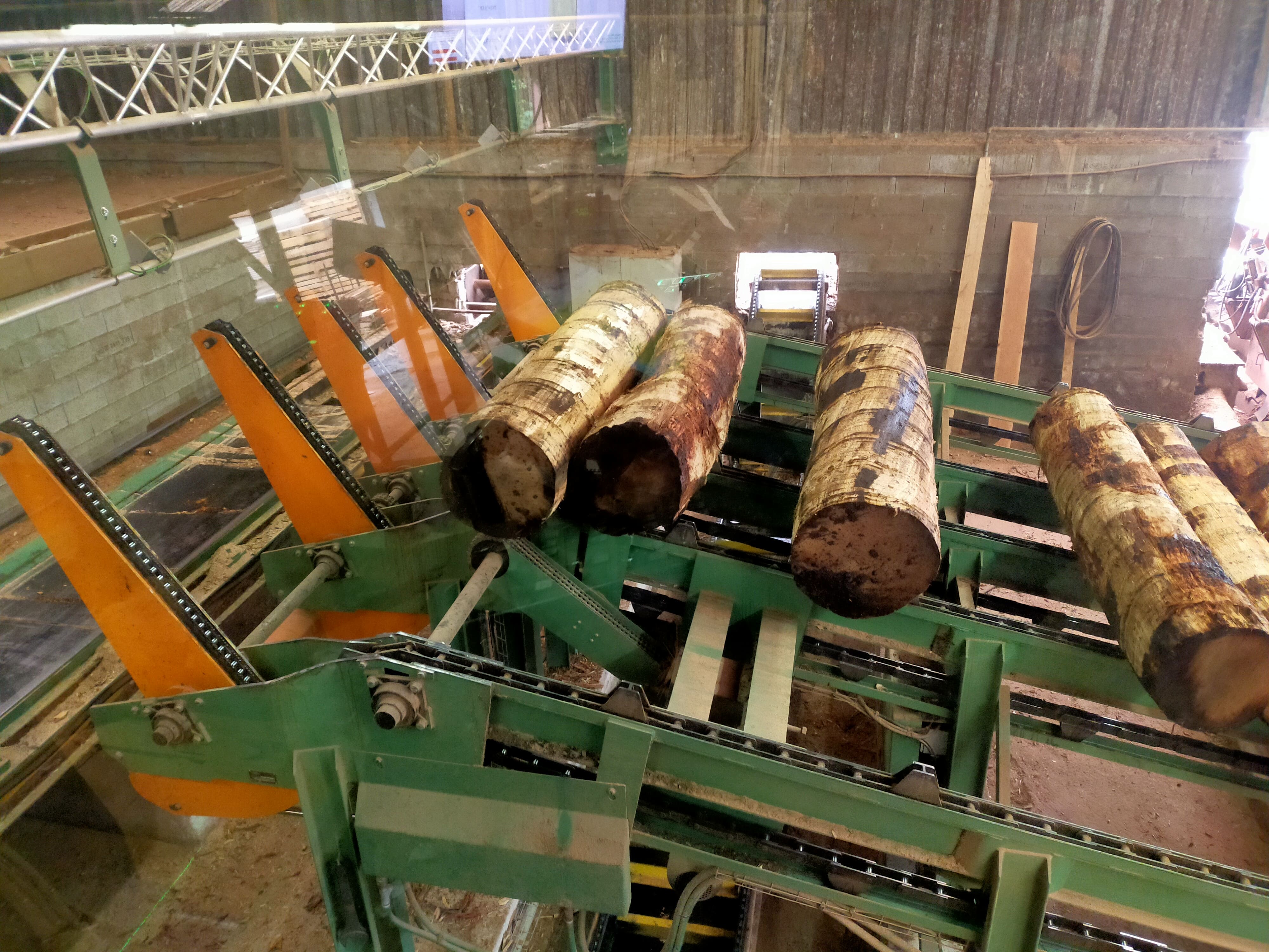 La Scieri de Falletans machine a couper le bois falletans
